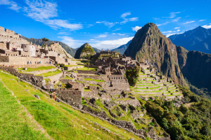 Machu Picchu & Easter Island Tour
